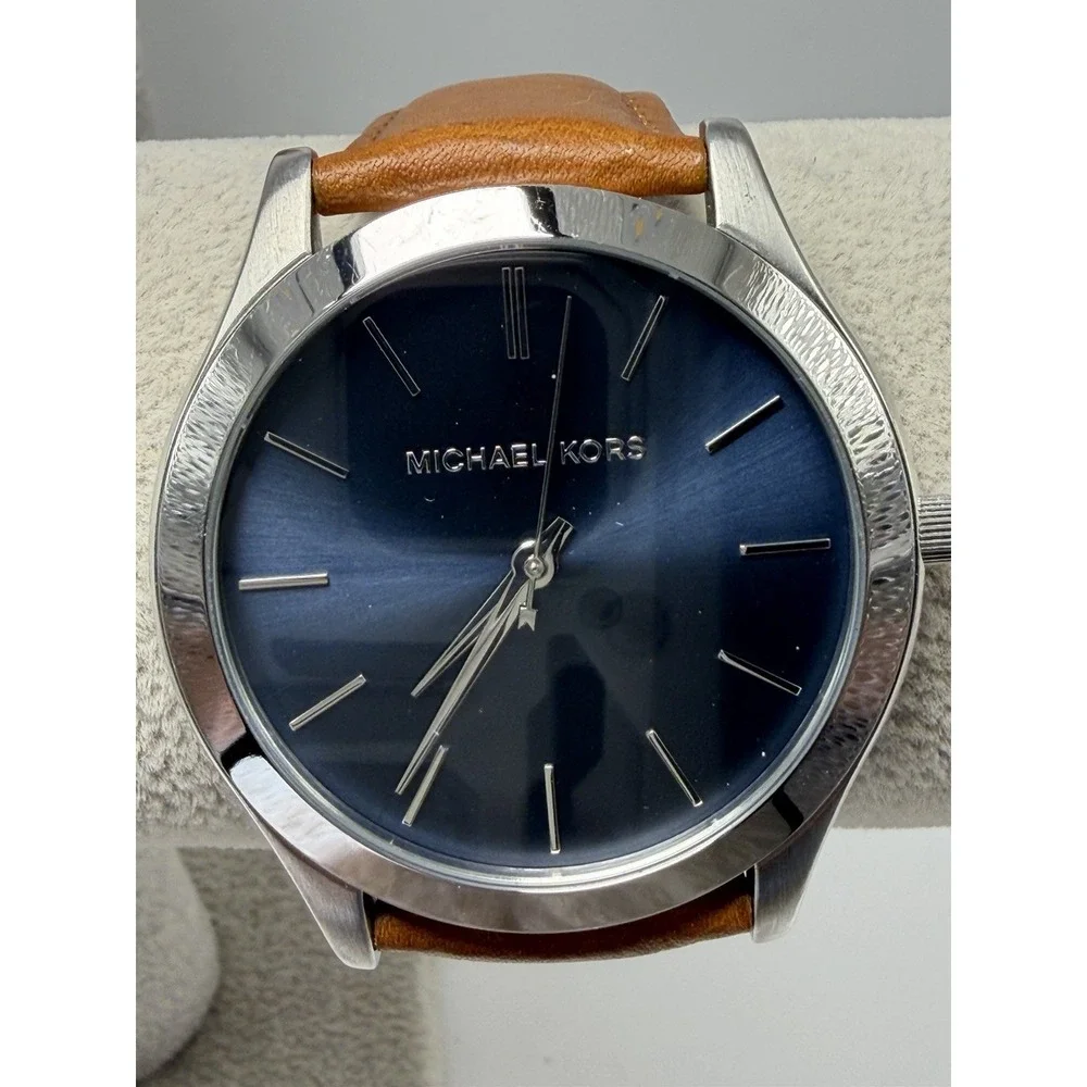 Michael Kors MK8508 Runway New Battery Mens Watch 44MM 8